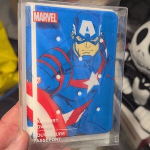 Marvel  Captain America Passport Holder